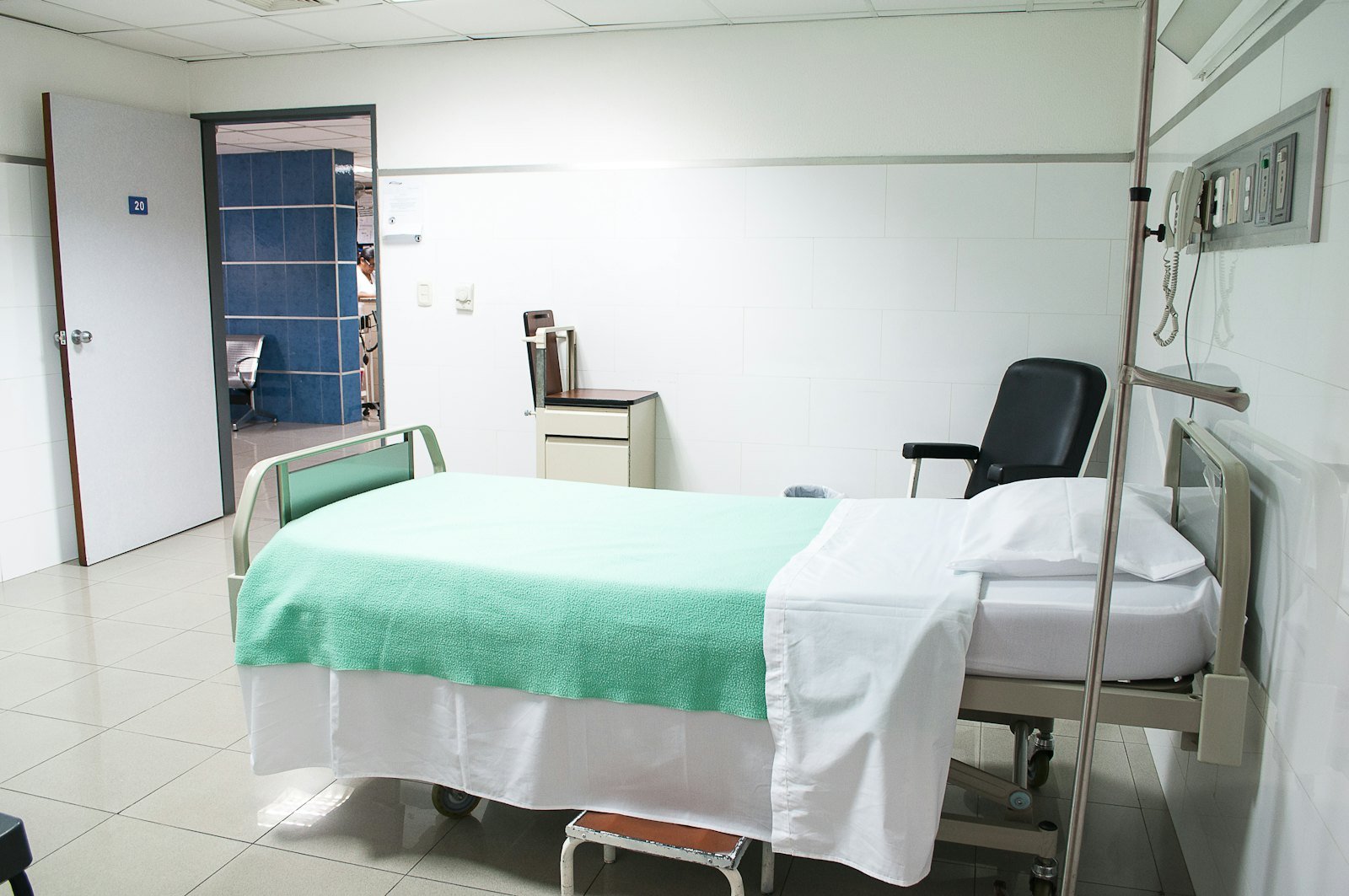 Clean, finished clinical room in a medical facility